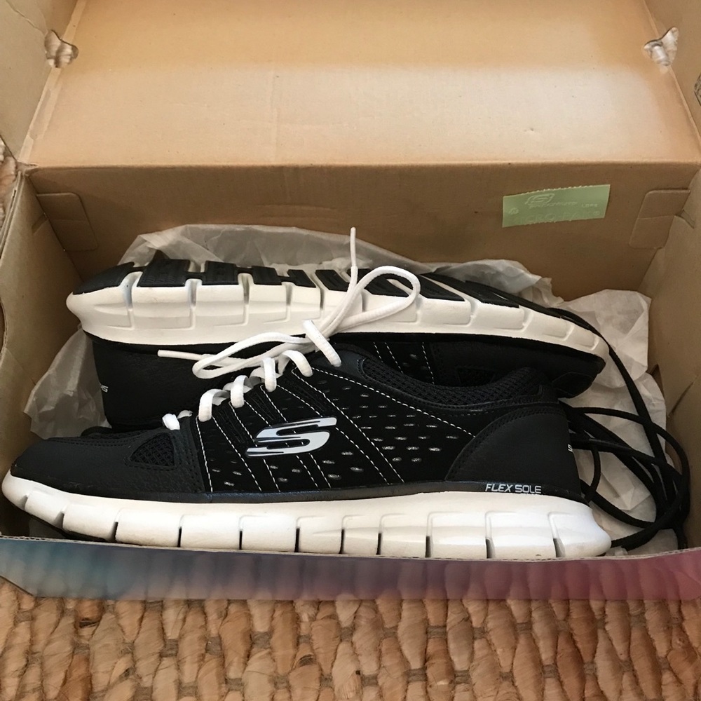 Brand new in box sketchers sneakers size 7
